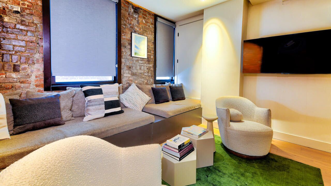 Photo of Livingroom in Arts District