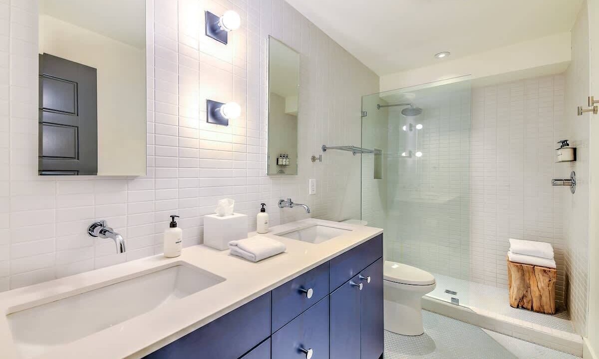 Photo of Bathroom in Arts District