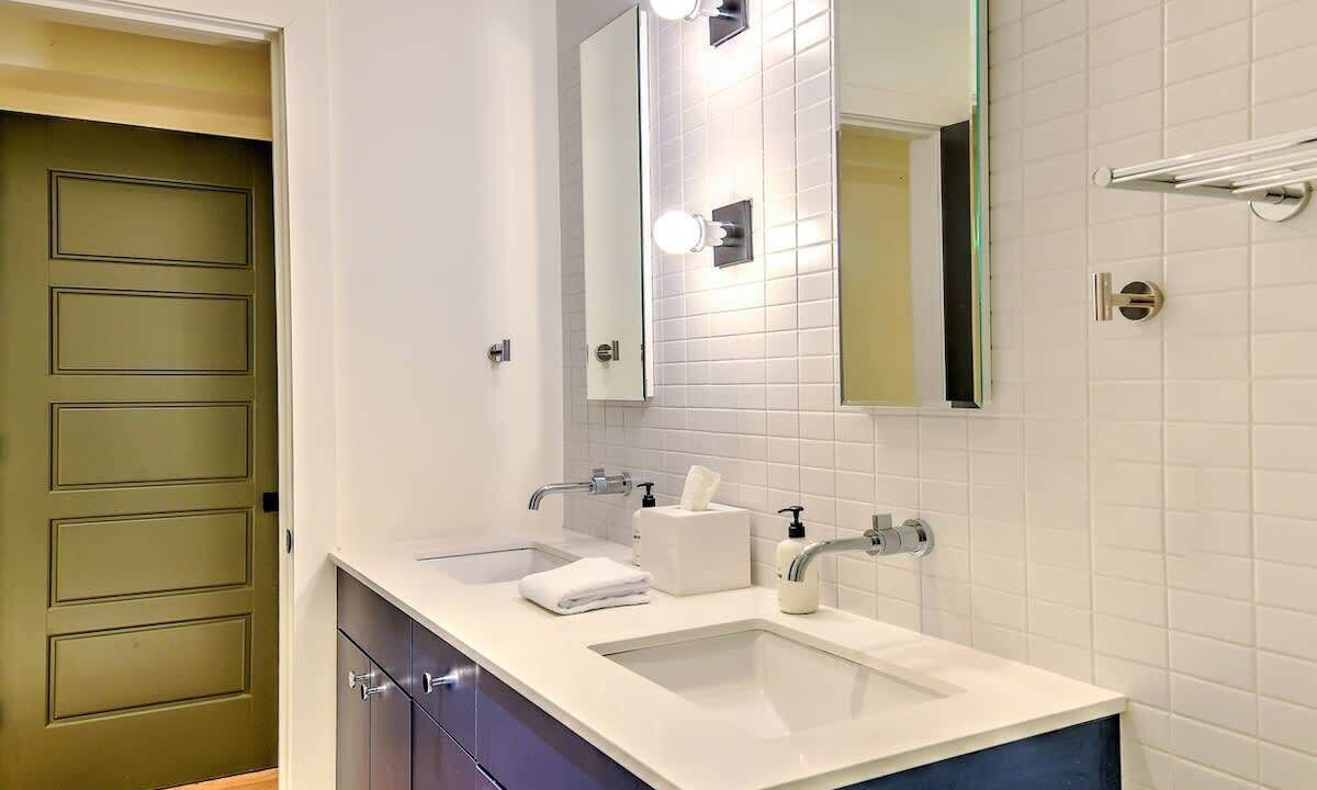Photo of Bathroom in Arts District