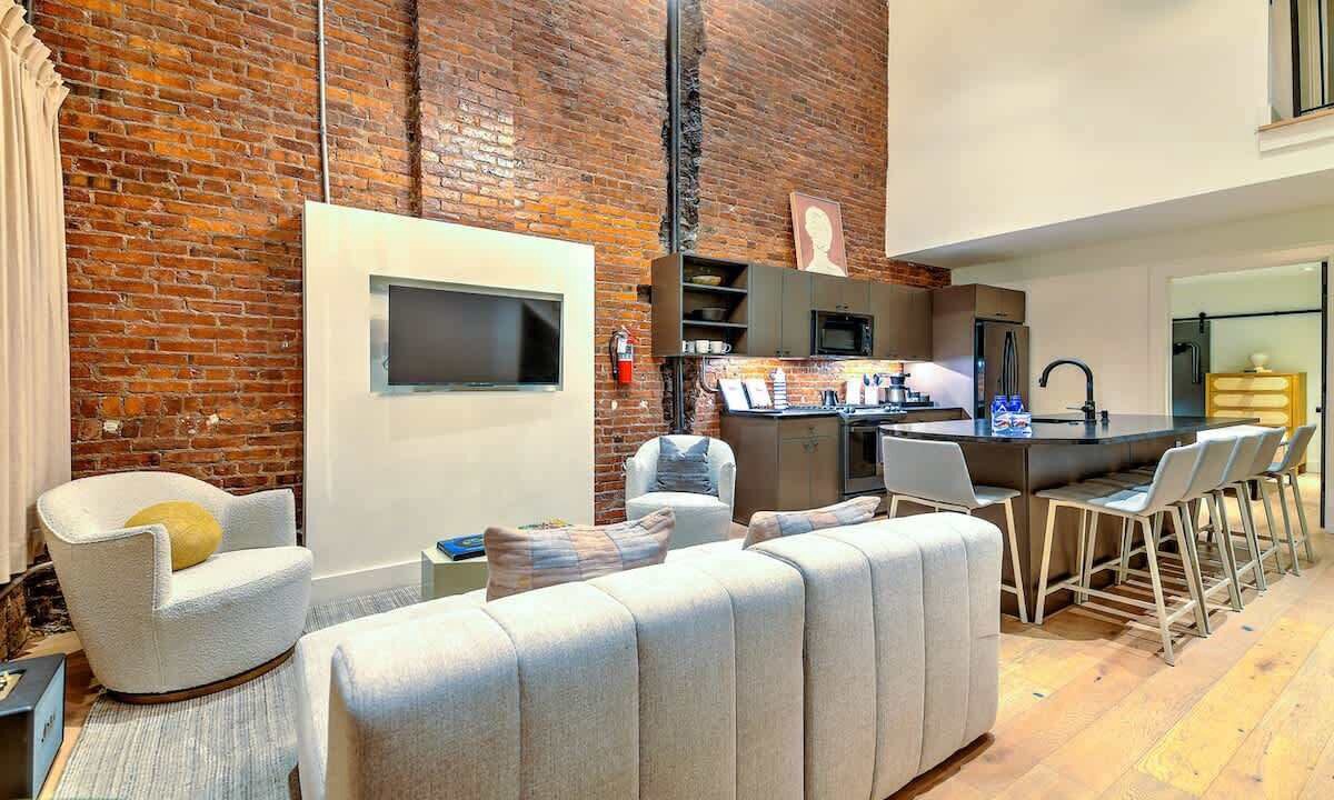 Photo of Livingroom in Arts District