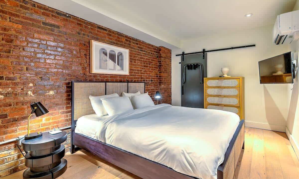 Photo of Bedroom in Arts District