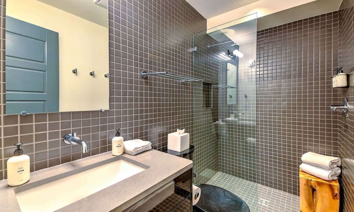Photo of Bathroom in Arts District