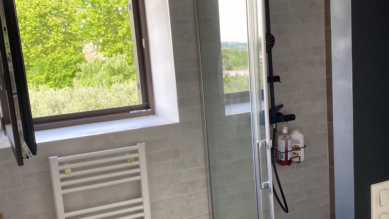 Photo of Bathroom in Lagnes