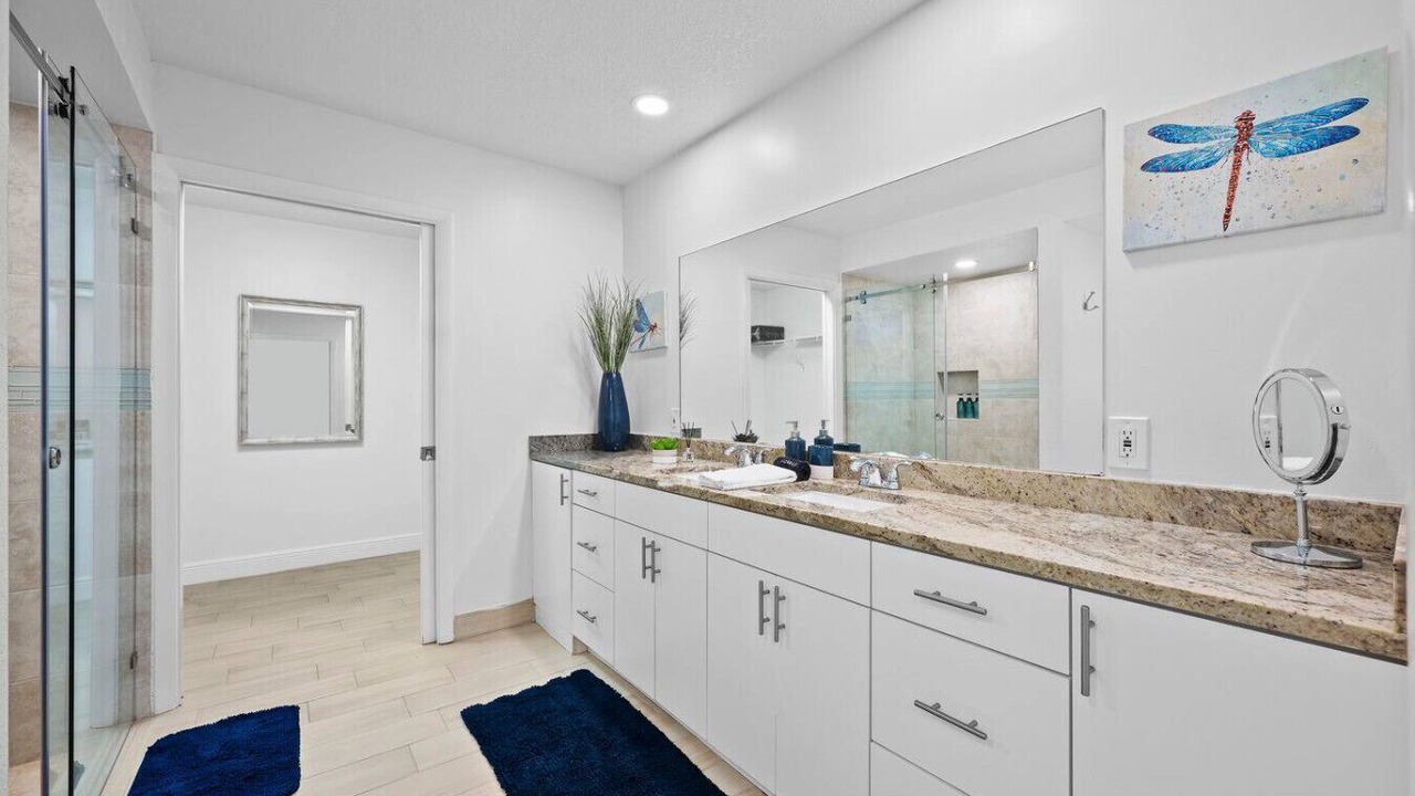 Photo of Bathroom in North Palm Beach Heights