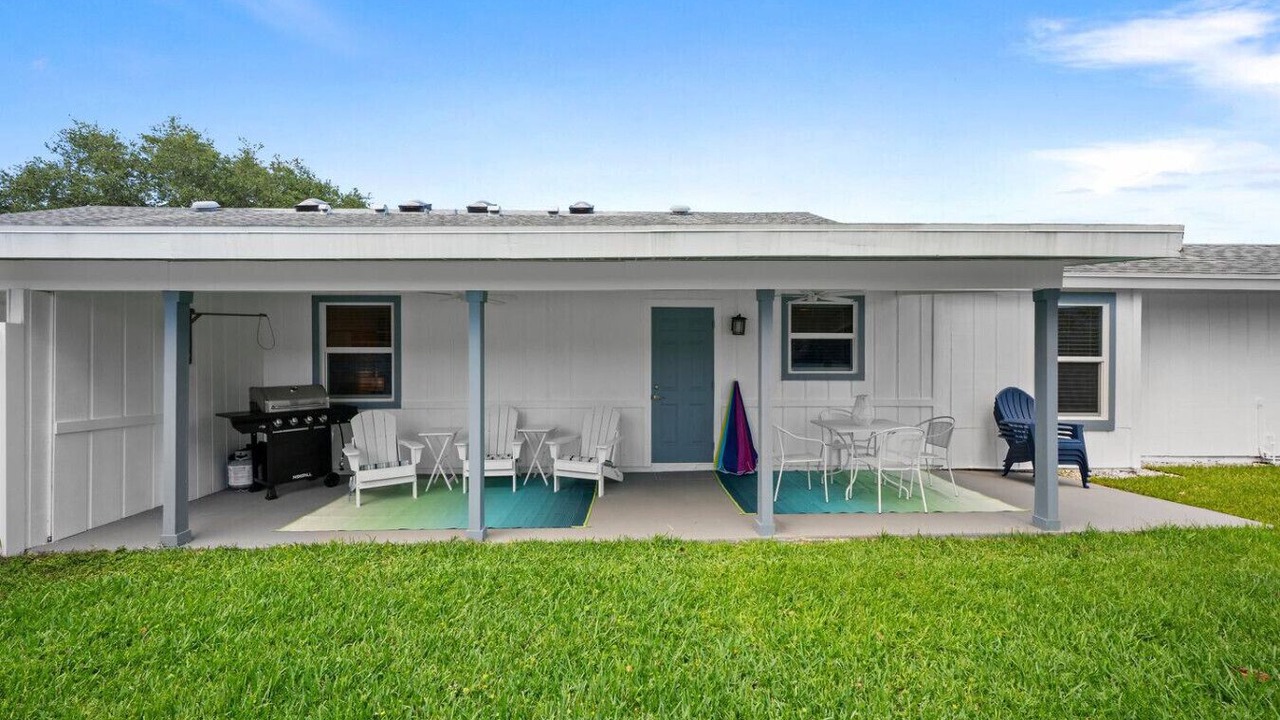 Photo of Outdoor in North Palm Beach Heights