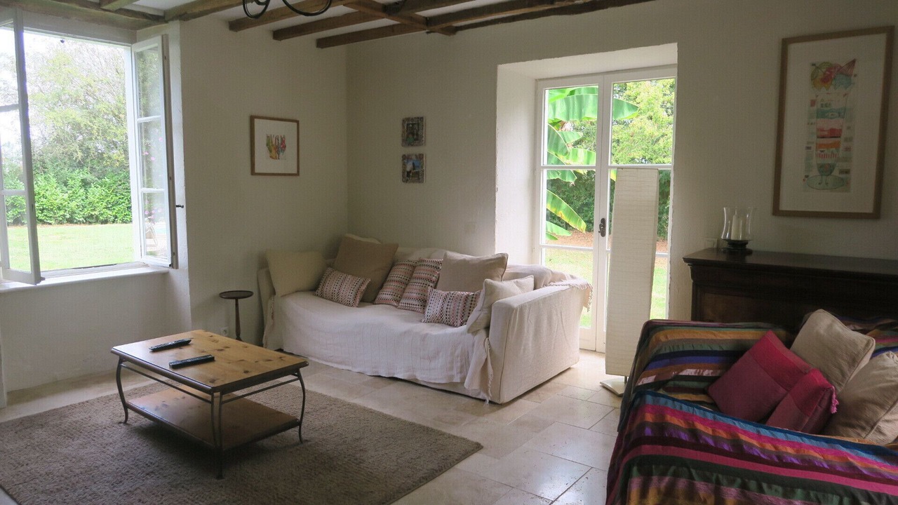 Photo of Livingroom in Estampes