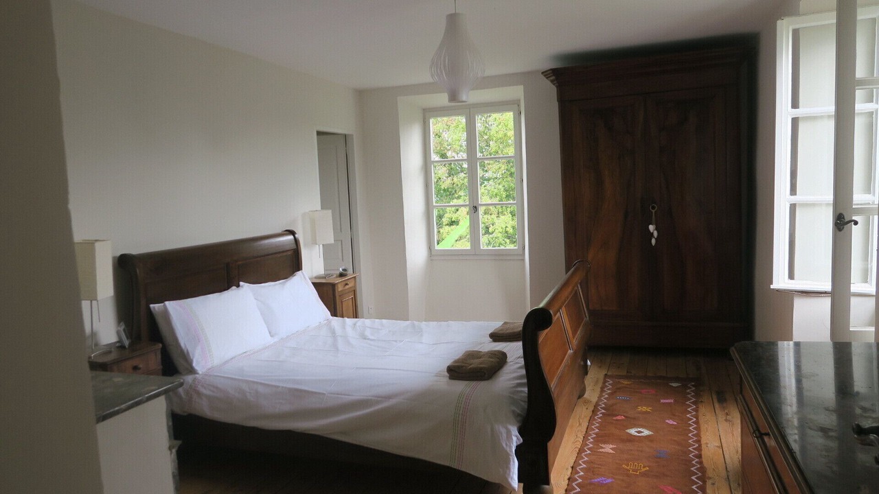 Photo of Bedroom in Estampes