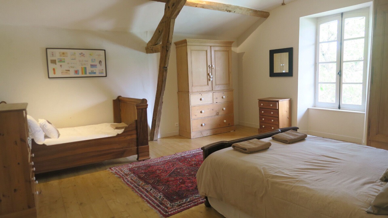 Photo of Bedroom in Estampes