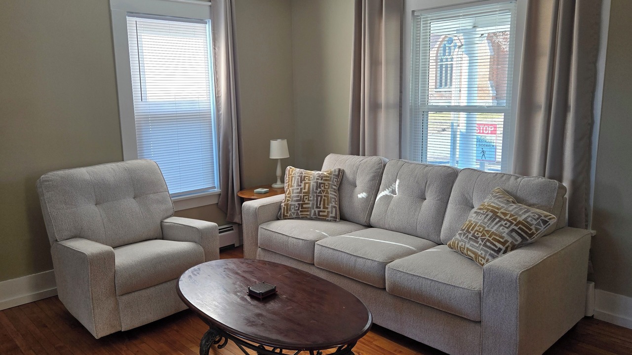 Photo of Livingroom in Baldwinsville