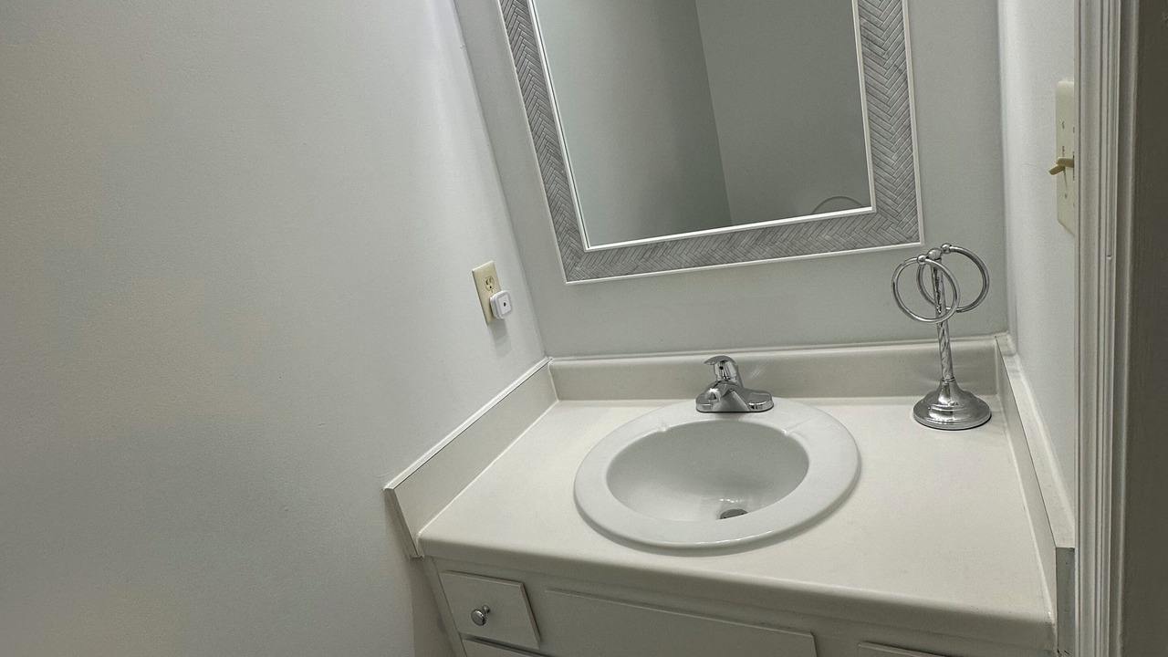 Photo of Bathroom in Red Hill