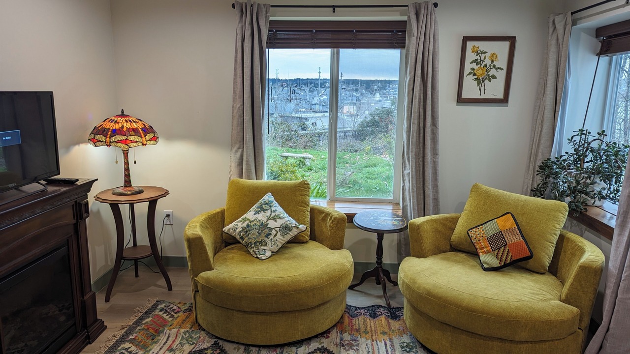 Photo of Livingroom in West Hills