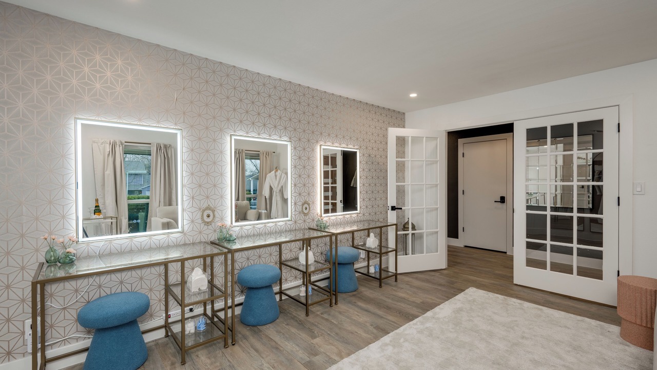 Photo of Bedroom in Coronado Hills