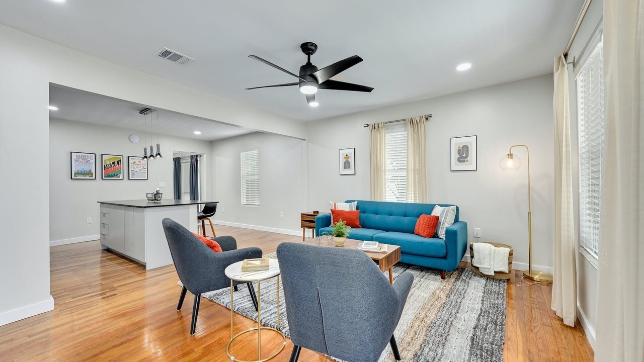 Photo of Livingroom in Highland