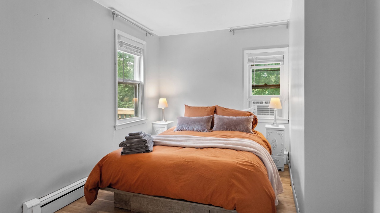 Photo of Bedroom in Mount Marion