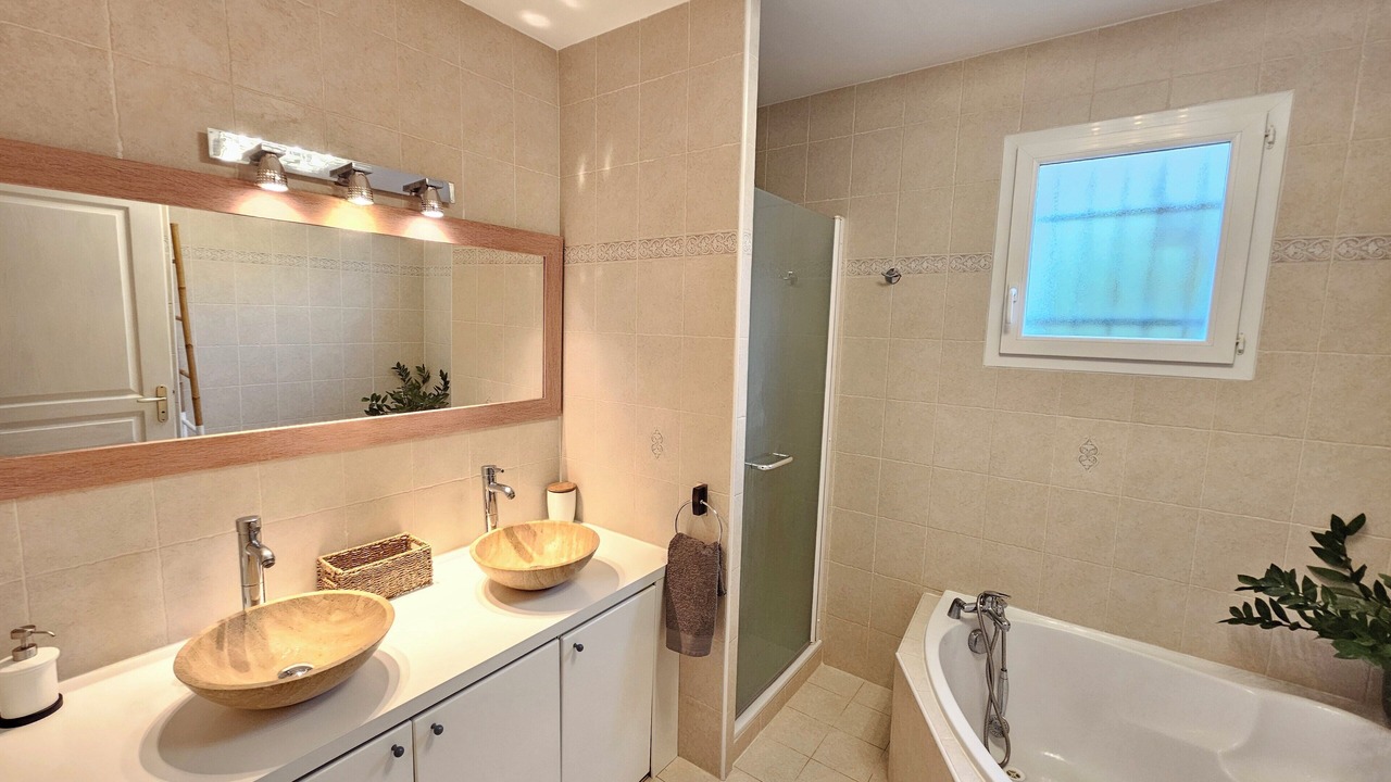 Photo of Bathroom in Vergeze