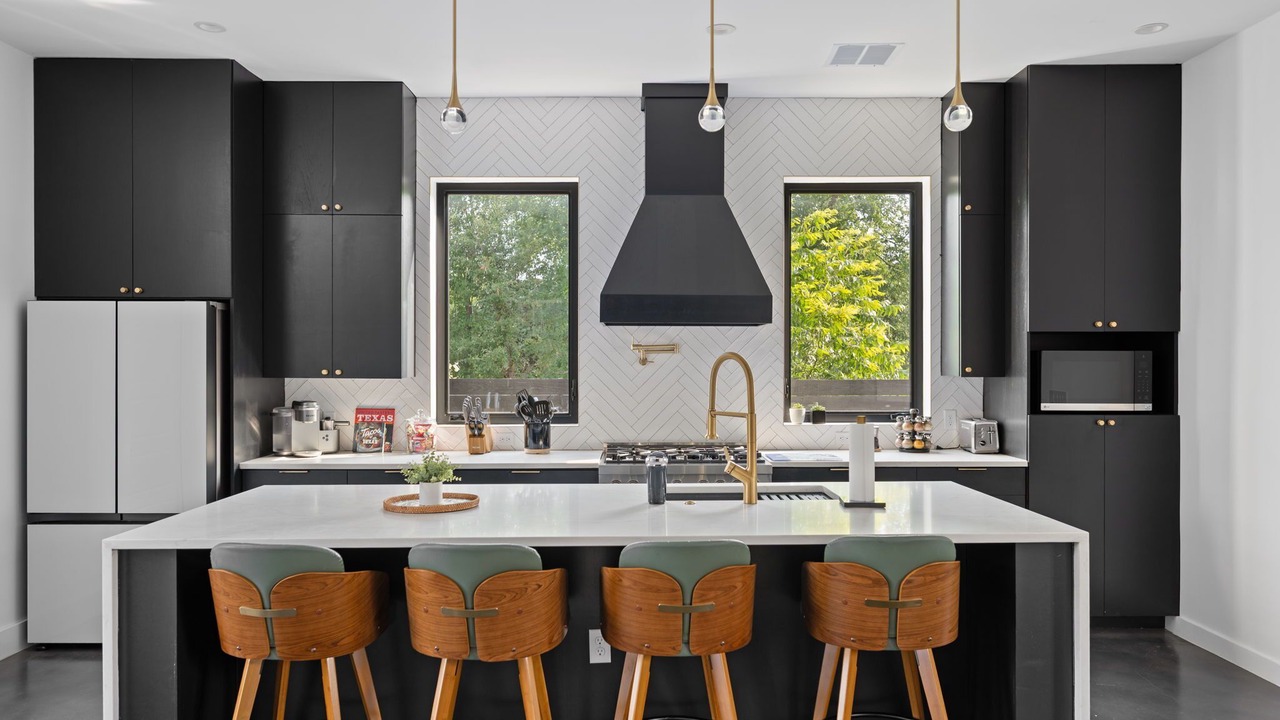 Photo of Kitchen in Montopolis