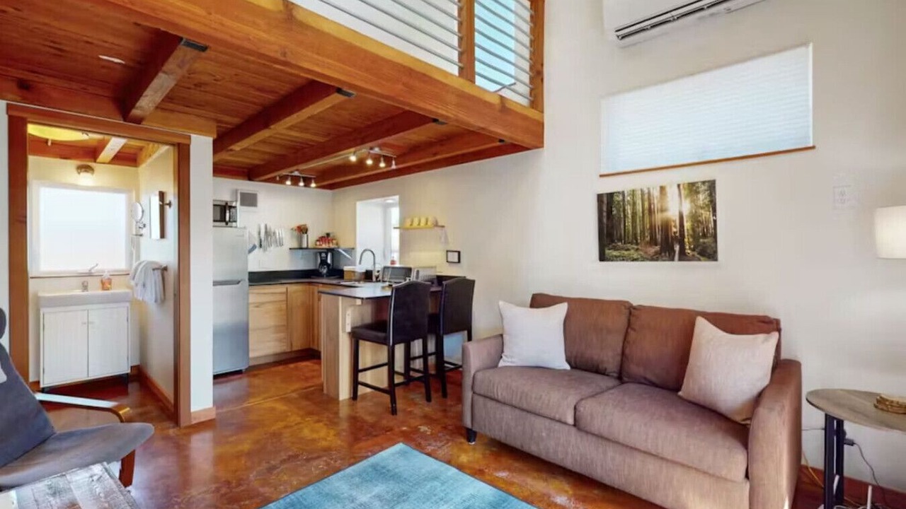 Photo of Livingroom in Eureka