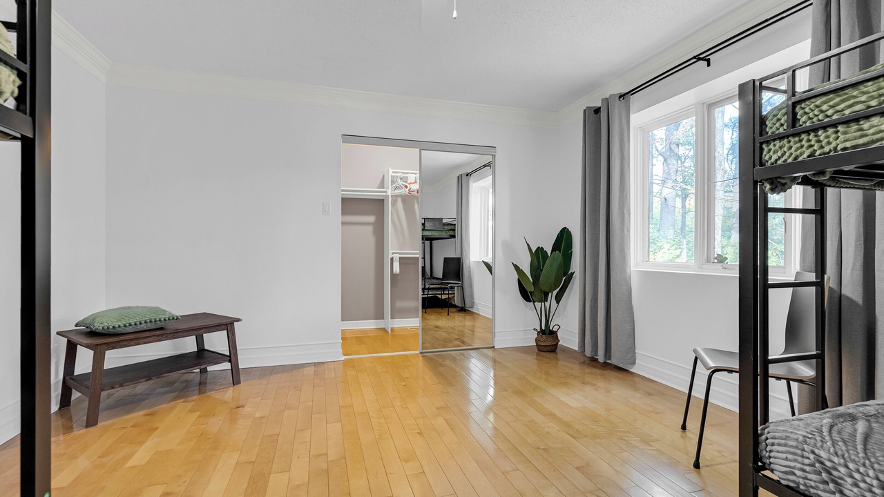 Photo of Bedroom in Communaute-Urbaine-de-l'Outaouais