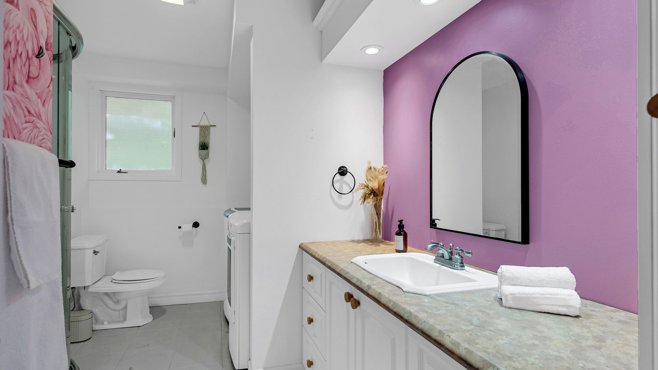 Photo of Bathroom in Communaute-Urbaine-de-l'Outaouais