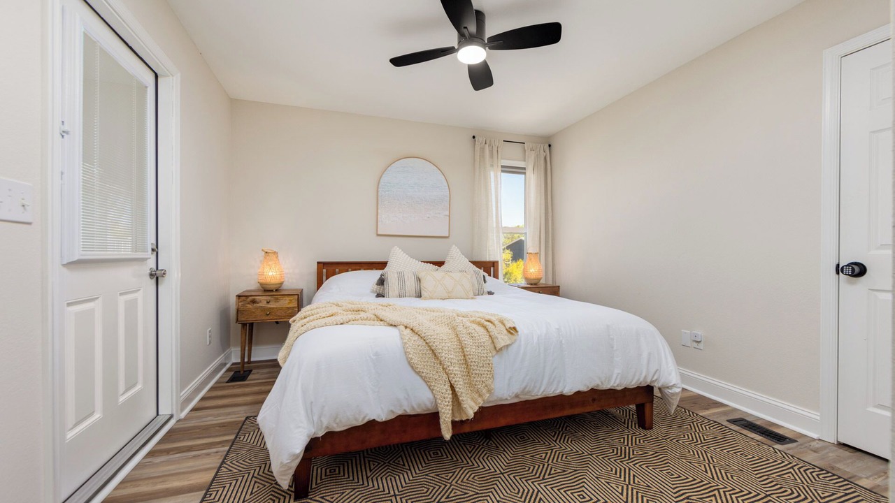 Photo of Bedroom in Colington