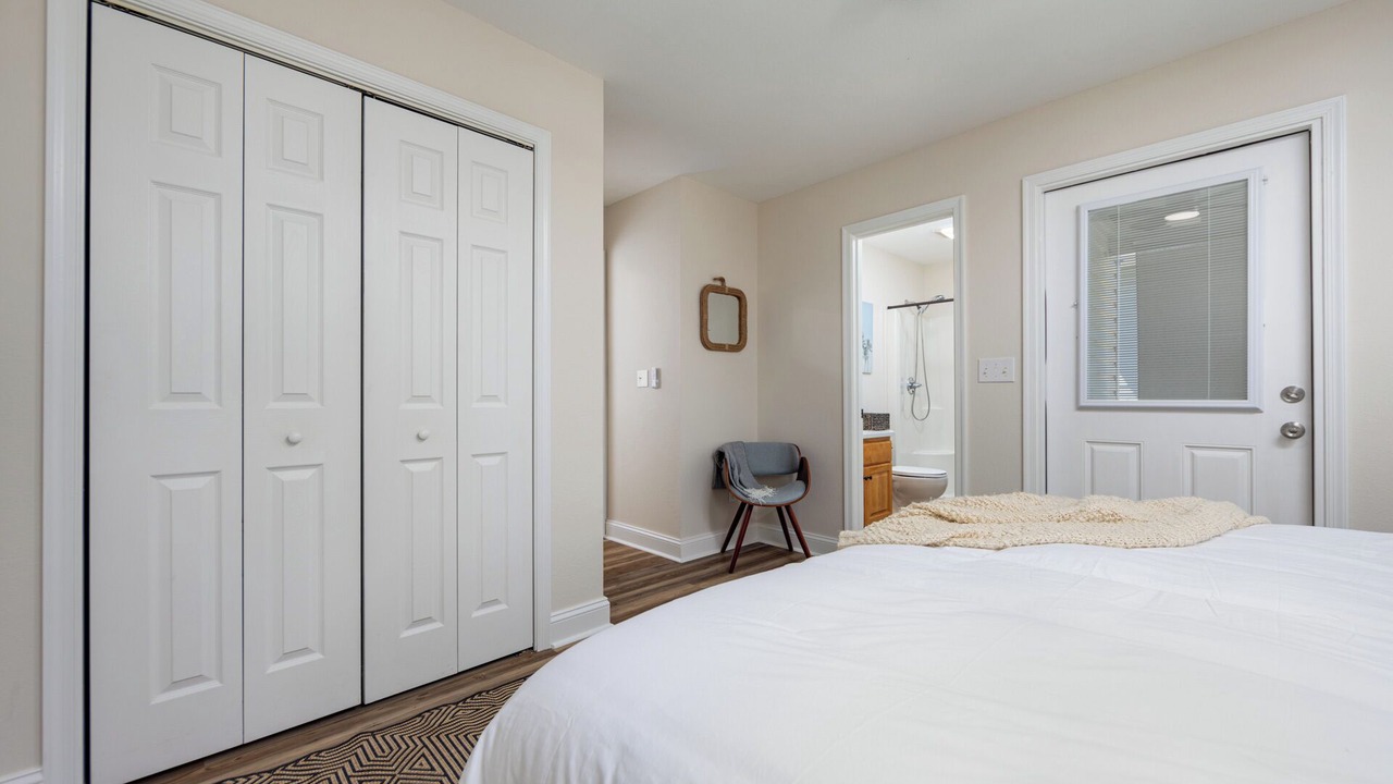 Photo of Bedroom in Colington