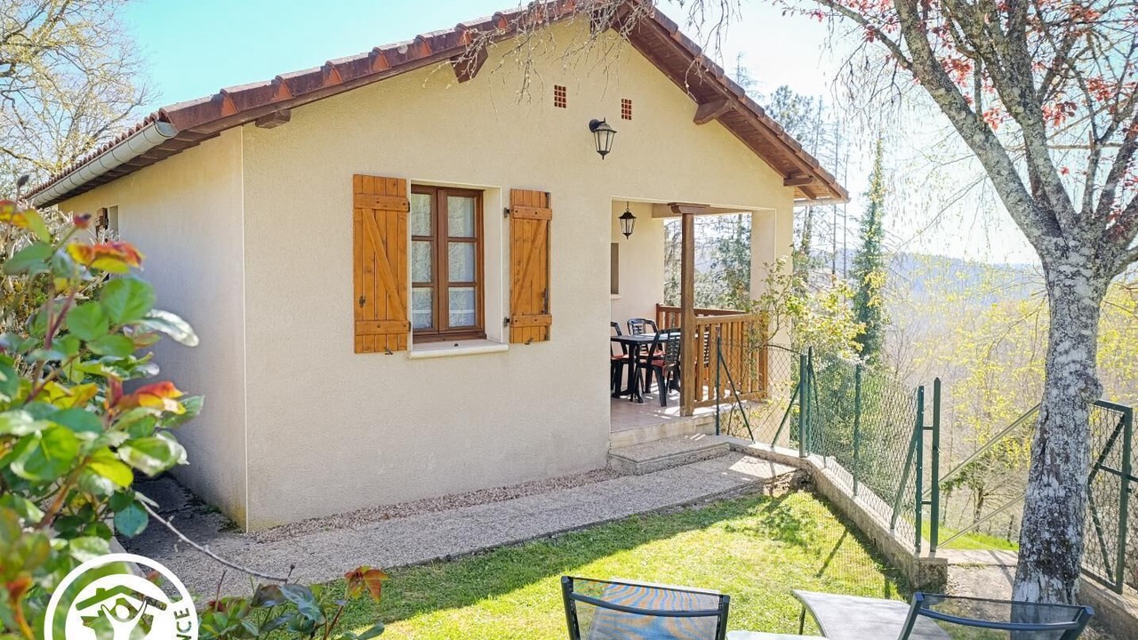 Photo of Patio Balcony in Saint-Perdoux