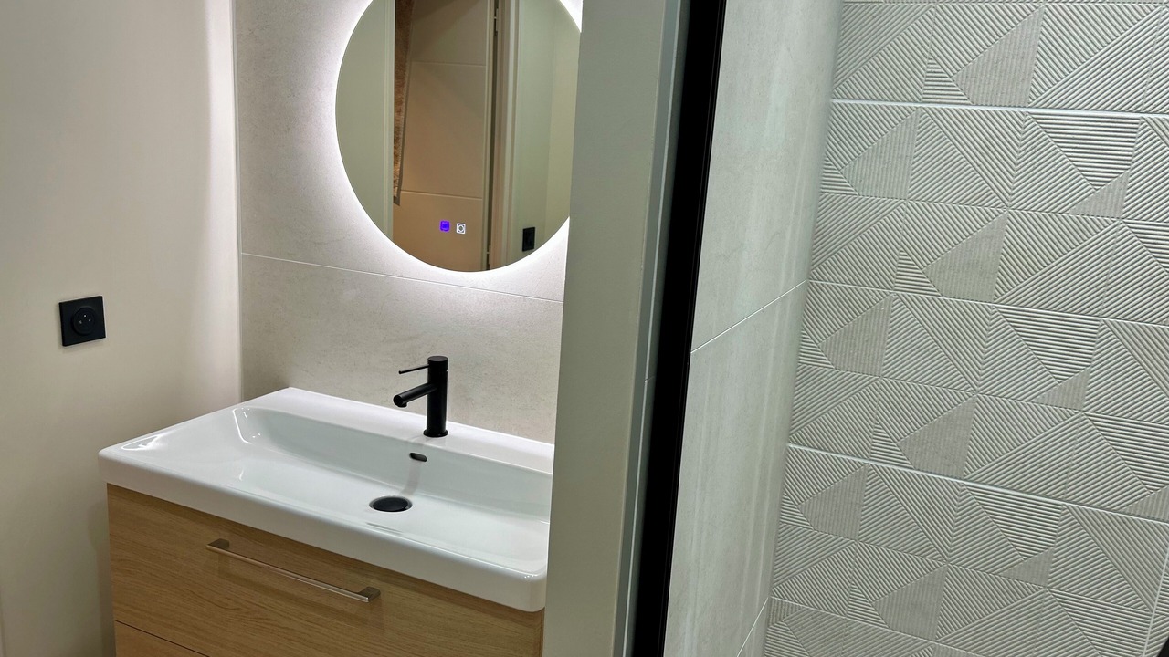 Photo of Bathroom in Chatillon