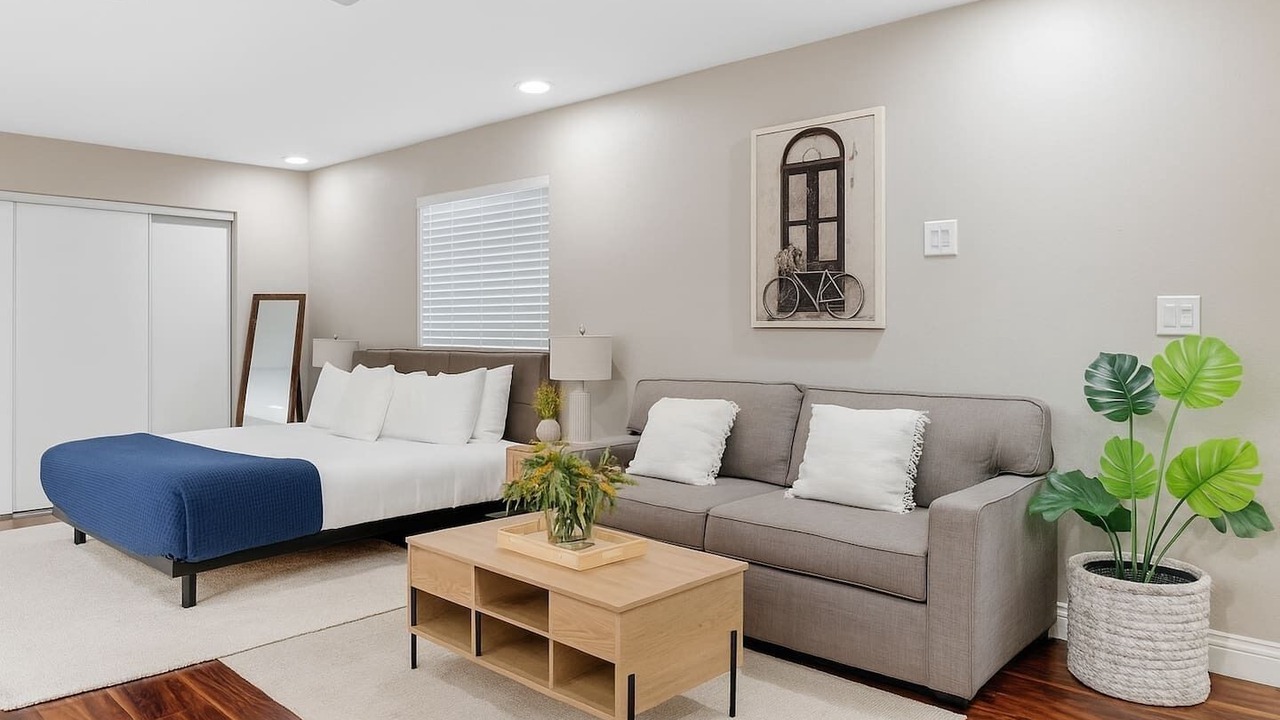Photo of Bedroom in Grant Hill