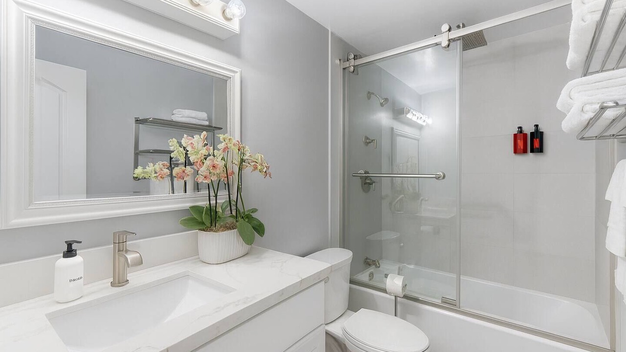 Photo of Bathroom in Grant Hill