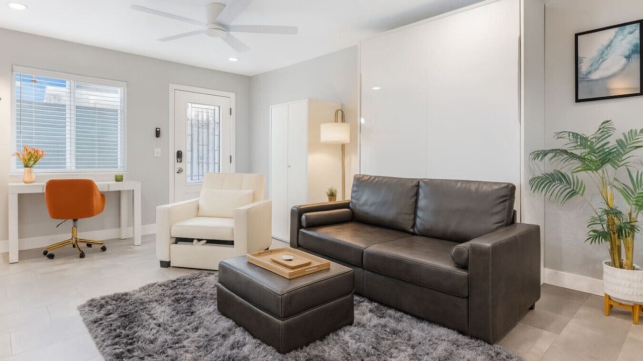 Photo of Livingroom in Grant Hill