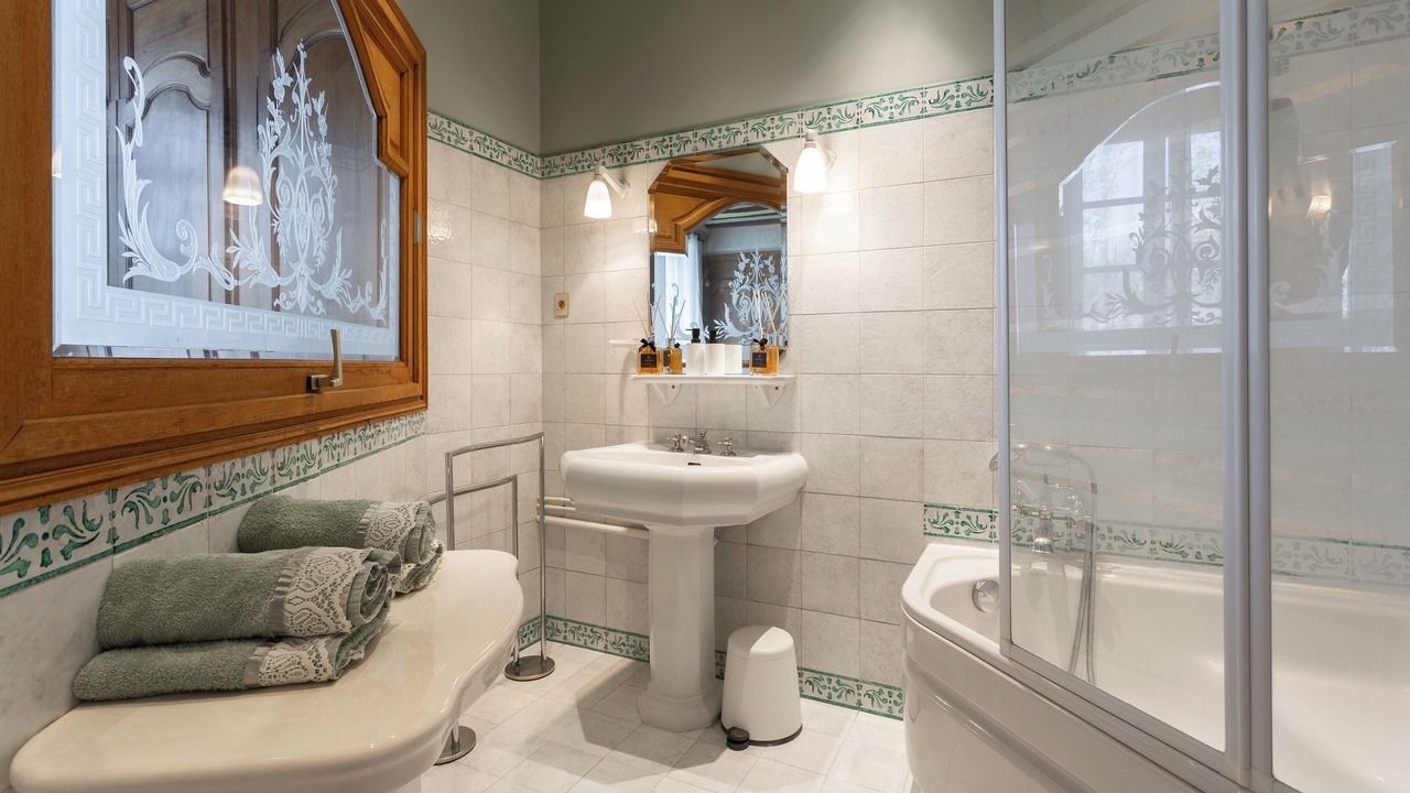 Photo of Bathroom in Paris City Center