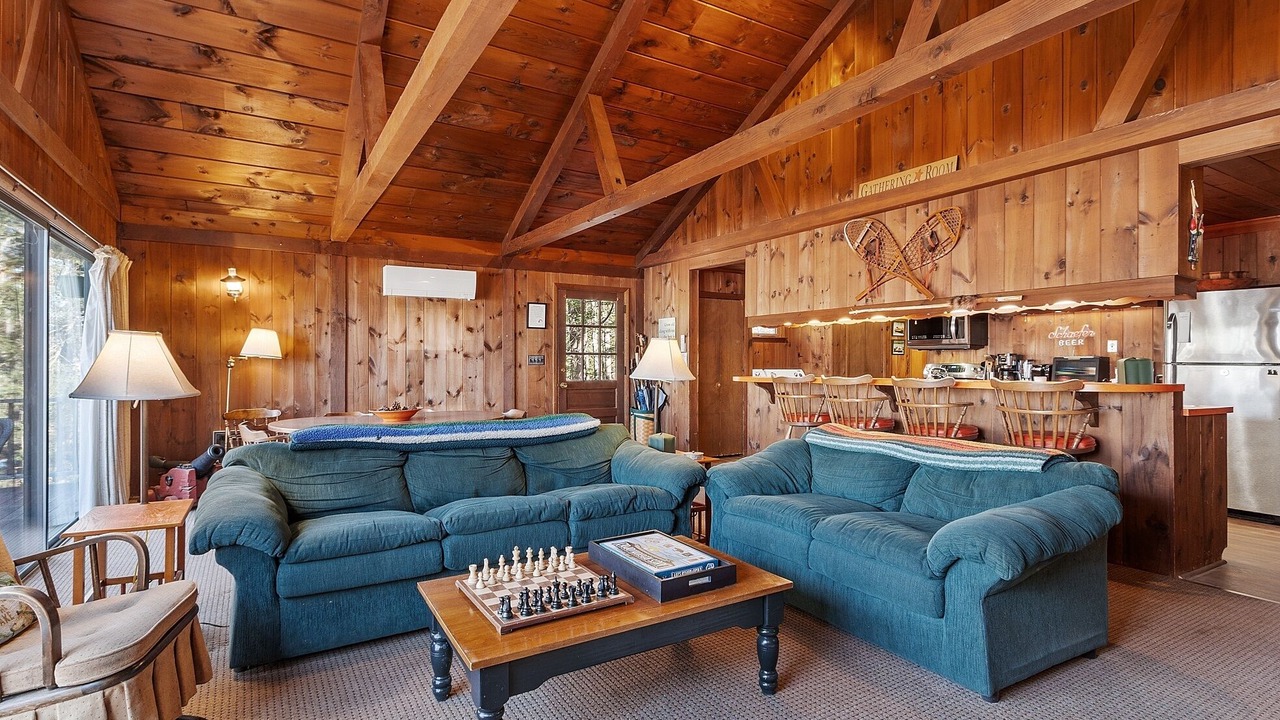Photo of Livingroom in Wolfeboro