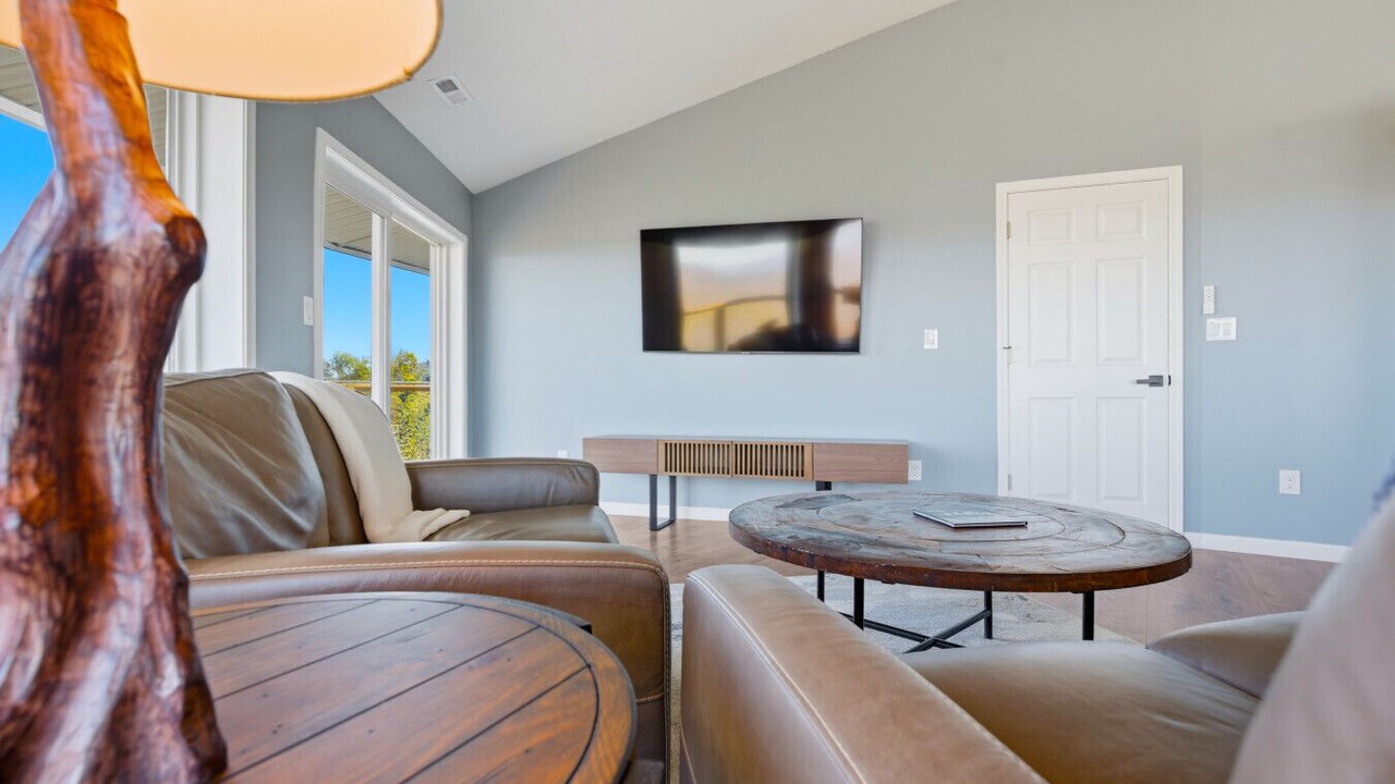 Photo of Livingroom in Black Mountain