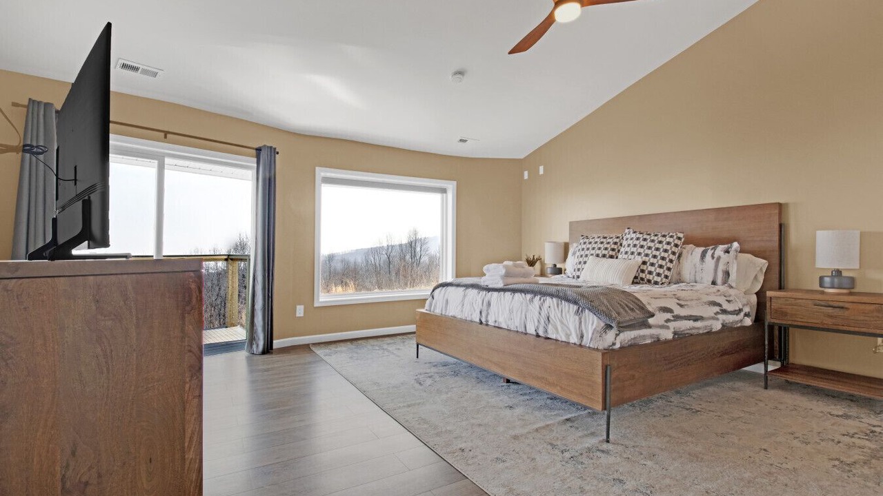 Photo of Bedroom in Black Mountain