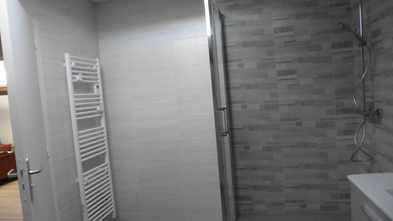 Photo of Bathroom in Saint-Martin-Belle-Roche