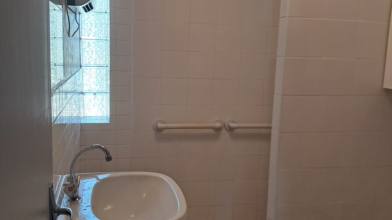 Photo of Bathroom in Saint-Paulet-de-Caisson