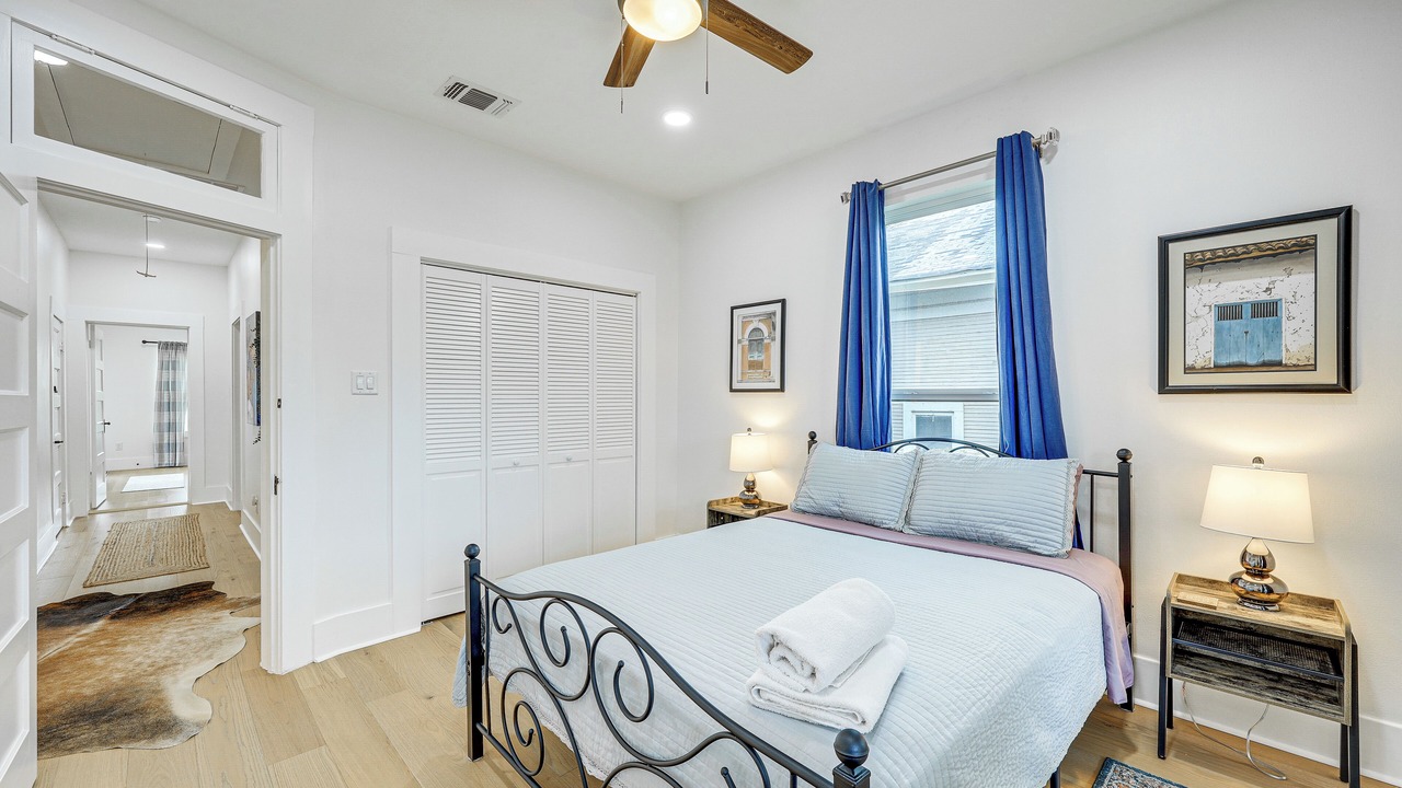 Photo of Bedroom in Mahncke Park