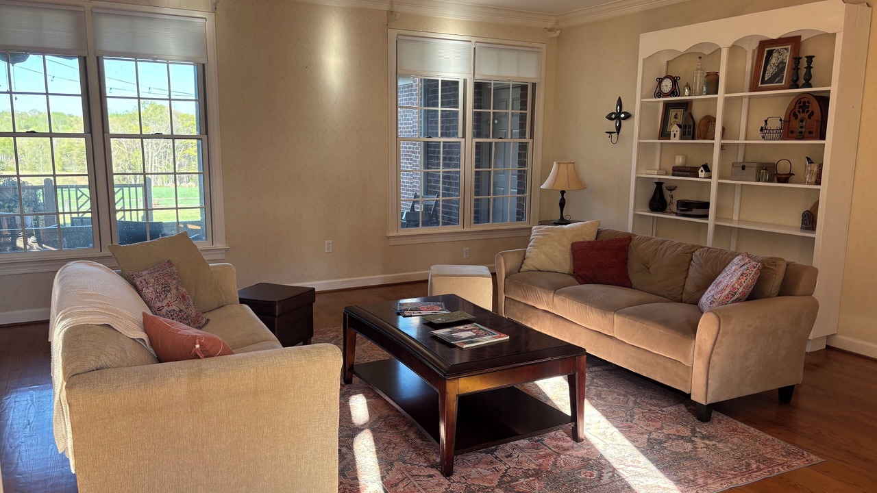 Photo of Livingroom in Forest