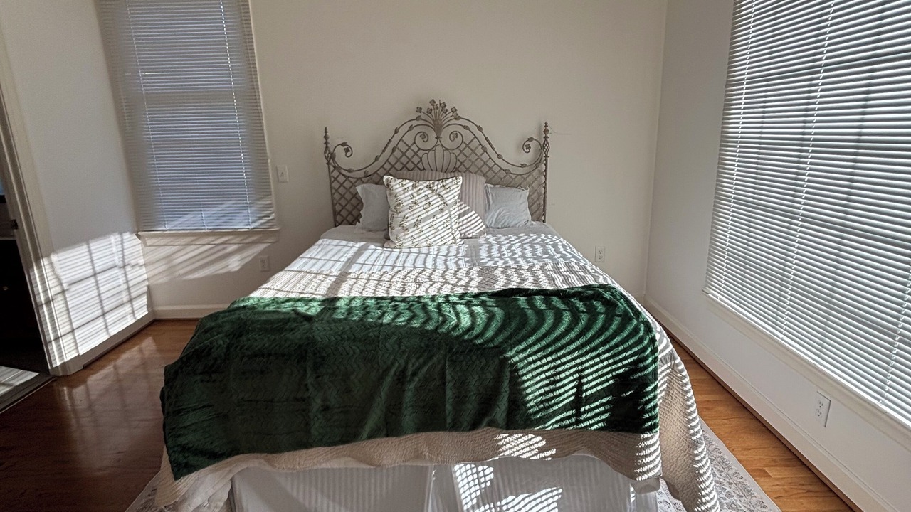 Photo of Bedroom in Forest