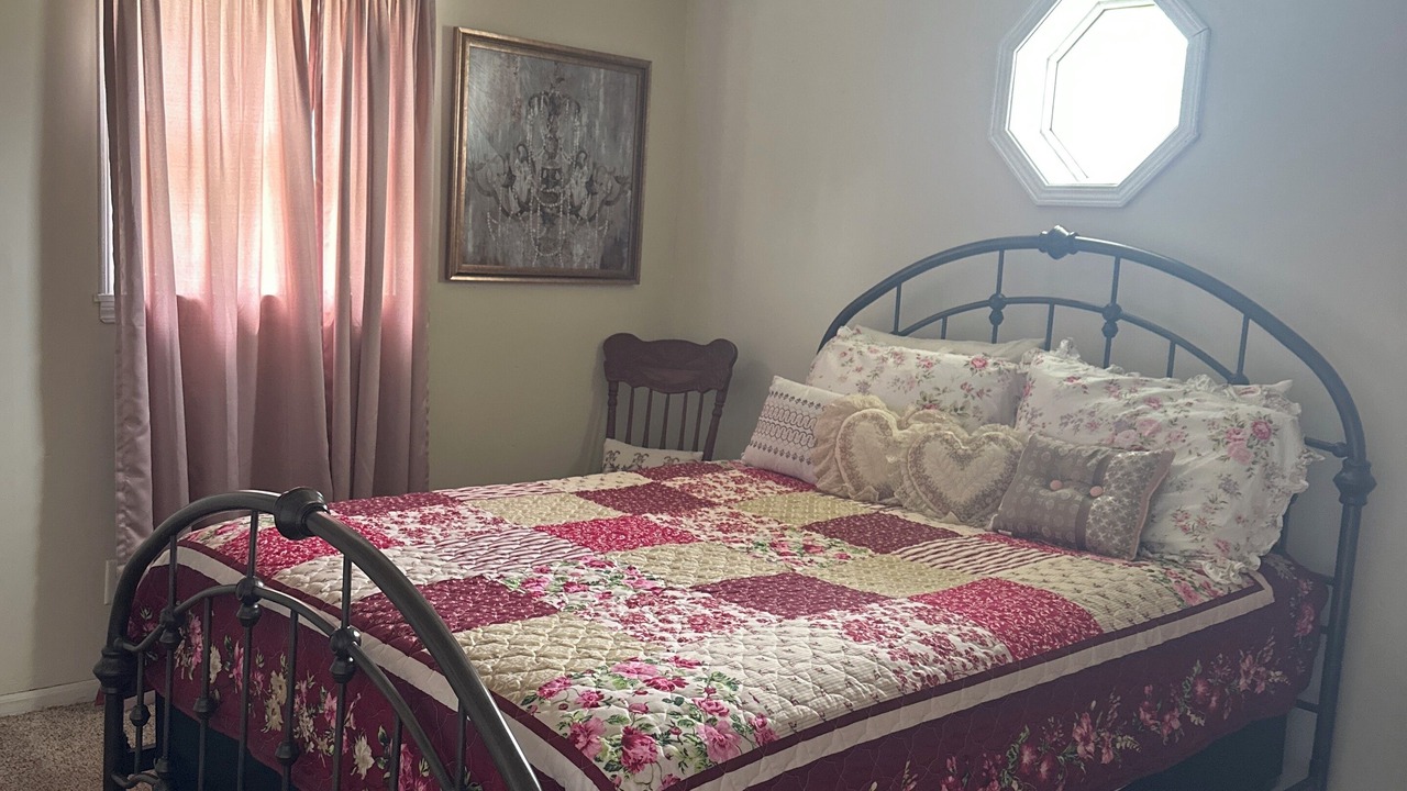 Photo of Bedroom in Mountain View