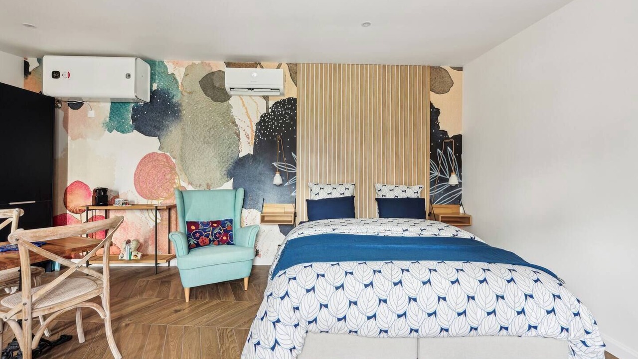 Photo of Bedroom in Orly