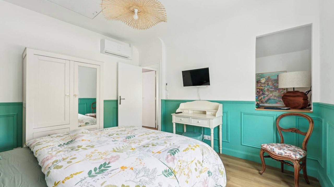Photo of Bedroom in Orly