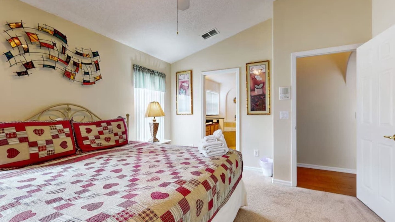 Photo of Bedroom in Windsor Palms