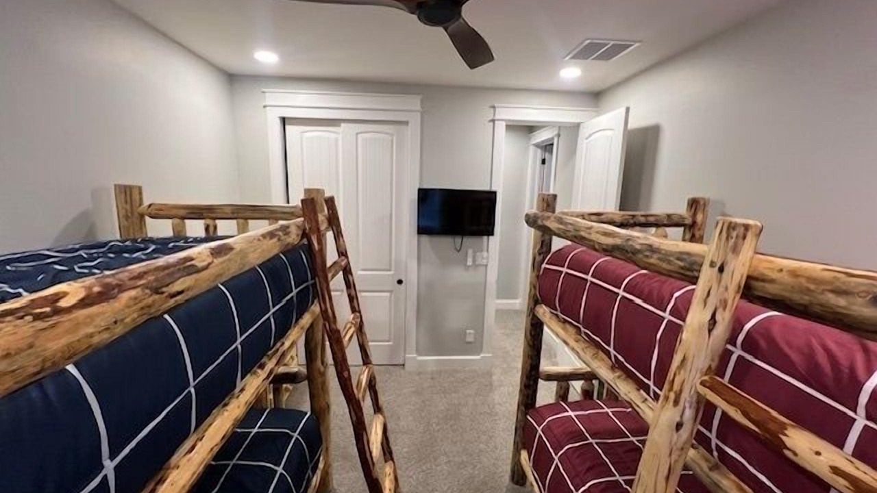 Photo of Bedroom in Ponderosa Trails