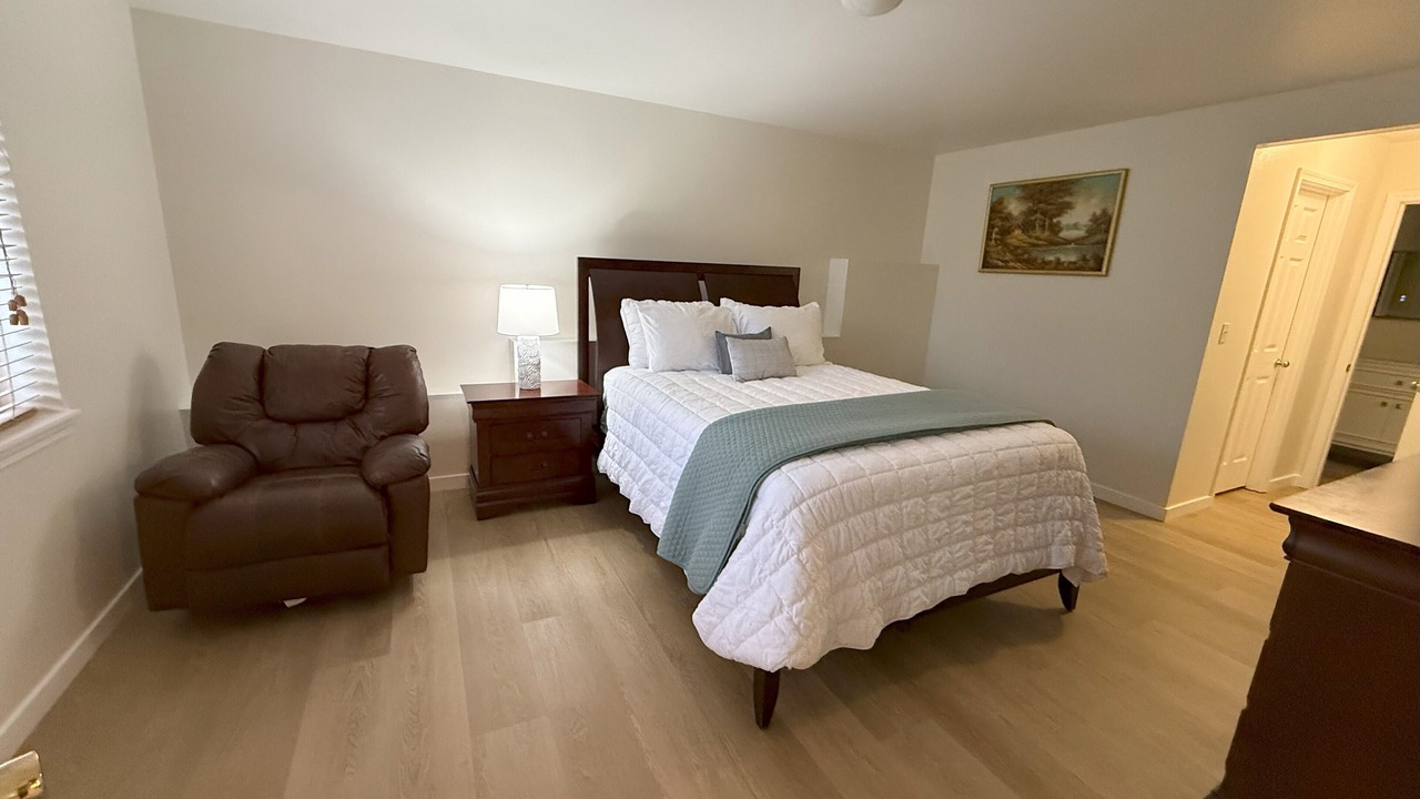 Photo of Bedroom in Lynnwood