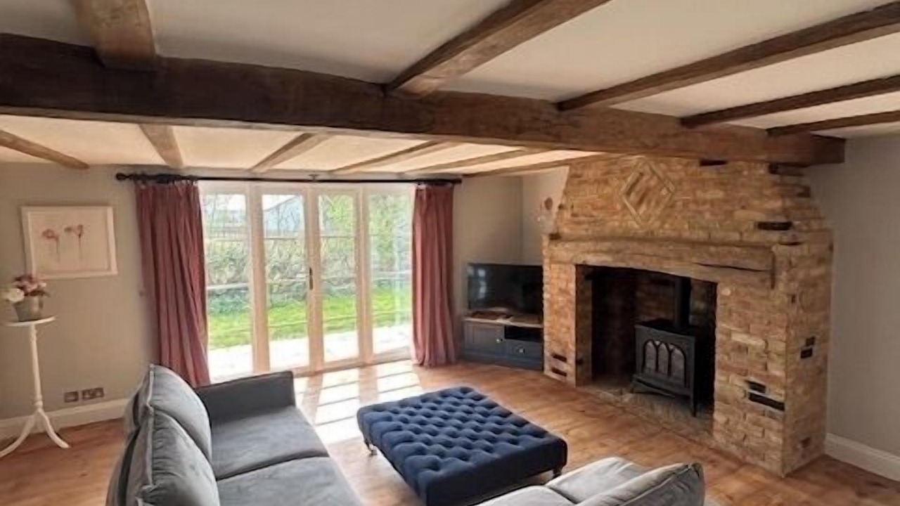 Photo of Livingroom in Wethersfield