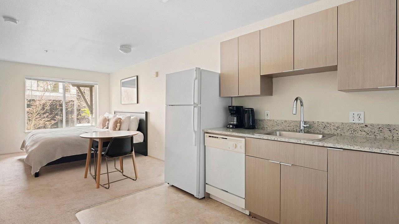 Photo of Bedroom in University District