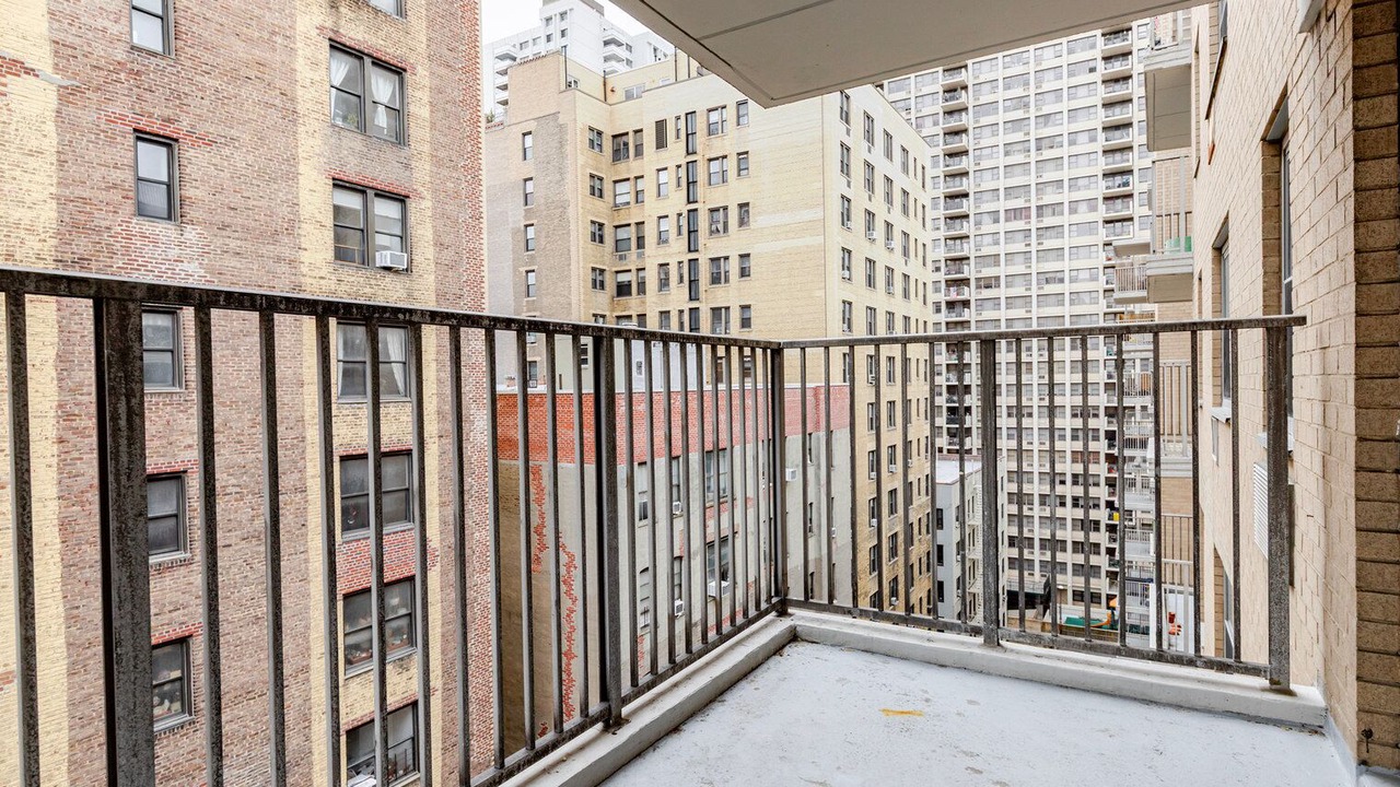 Photo of Outdoor in Manhattan Valley