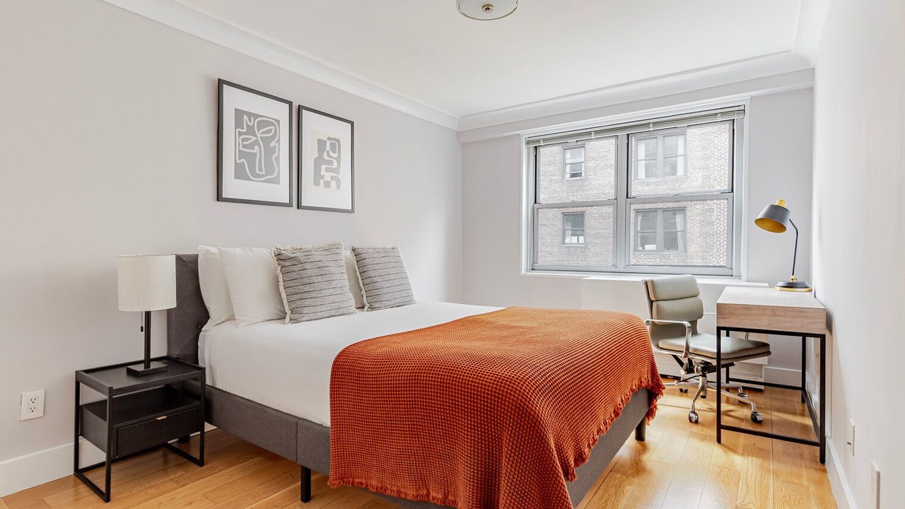 Photo of Bedroom in Manhattan Valley