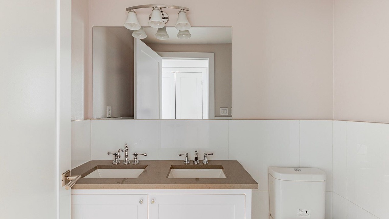 Photo of Bathroom in Manhattan Valley